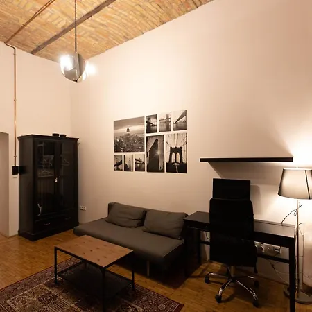 Downtown Loft *