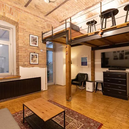 Downtown Loft דירה