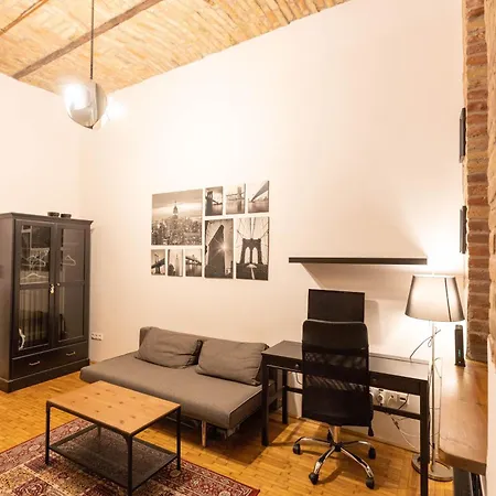 דירה Downtown Loft בודפשט