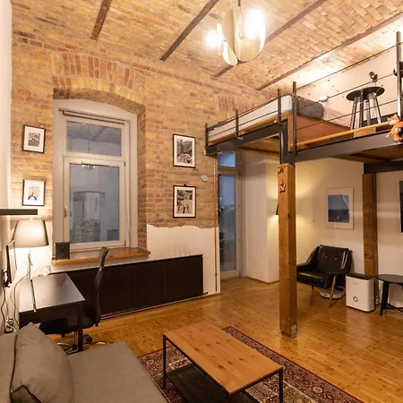 Downtown Loft *